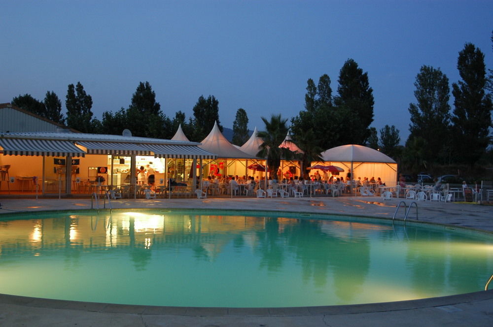 Camping Officiel Siblu Le Montourey Fréjus Exterior foto
